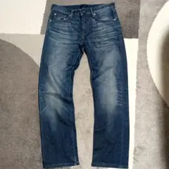 メンズジーンズ《ユニクロUNIQLO JEANS》Mサイズ　スリム　ストレート