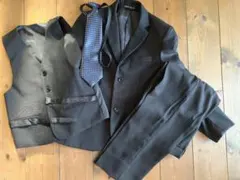 小学生　フォーマルスーツ ジャケット・パンツ・ベスト　3点セット　男の子150