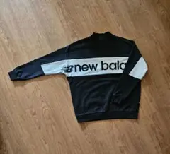 new balance スウェットシャツ S～Mサイズ ブラックのサムネイル