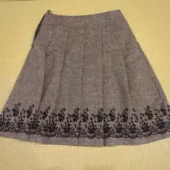 グレー フレアスカート 刺繍入り 64cm 91cm