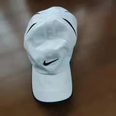Nike ホワイトキャップ ロゴ刺繍