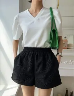 【完売品】SHEIN シーイン　ジャガードショートパンツ　ブラック　ウエストゴム