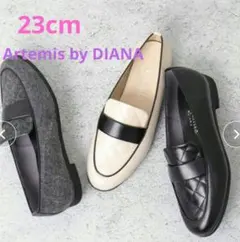 artemis by DIANA キルティングローファー　ブラック