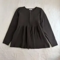 hareiro しまむら ペプラムニットカーディガン ジップアップ