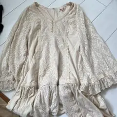レースフリルトップス W♡Cのサムネイル