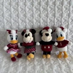 ミッキー　ミニー　ドナルド　デイジー ぬいぐるみチャーム　ディズニー　クリスマス