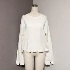 マウジー 袖口 スリット コットン ゆったり　ロンT アイボリー