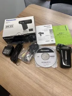 Panasonic デジタルムービーカメラ HX-DC15 本体のサムネイル