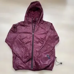 フード付き ナイロンジャケット マウンテンパーカー ワインレッド