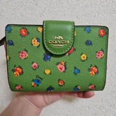 売り切りsale、価格相談OK‼️COACH花柄2つ折り財布
