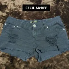 セシルマクビー　黒デニムショートパンツ