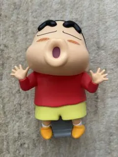 クレヨンしんちゃん　キス顔　フィギュア