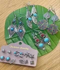 ターコイズ色の石のピアスセットまとめ売り