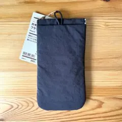 無印良品　リンクルナイロン　片手で開くフラットポーチ　ダークグレー