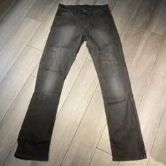 【美品】 KSUBI スビ ブラックデニム ストレート ジーンズ 30インチのサムネイル