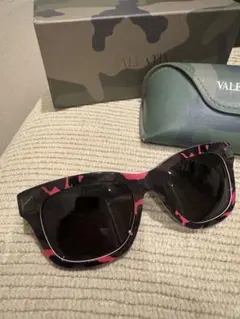 VALENTINO サングラス カモフラージュ柄のサムネイル