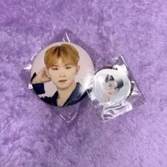 ウジ 缶バッジ うちわキーホルダー