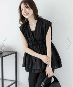 ラジエム ペプラムギャザートップス＋パンツセットアップ