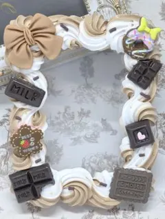 ホイップデコトレカケース(チョコ)