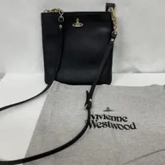 ヴィヴィアンウエストウッド レザー ショルダーバッグ オーブ 斜めがけ 黒