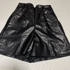 フェイクレザー ショートパンツ ブラックのサムネイル