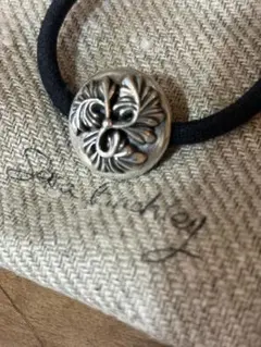 Sara Finchley】Gibbons concho 18K SVR - メルカリ