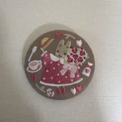 サンリオ刺繍缶バッジ マロンクリーム