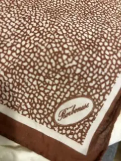 ブラウン模様 ハンカチ 約55cm