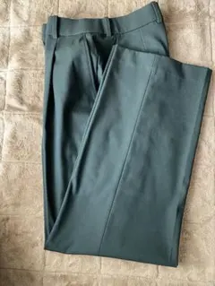 ユニクロ　タックワイドパンツ　丈長め