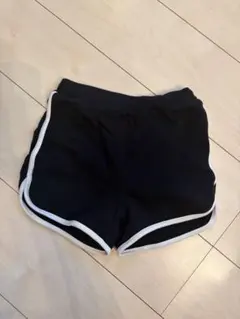 ハーフパンツ 黒色 サイズ130