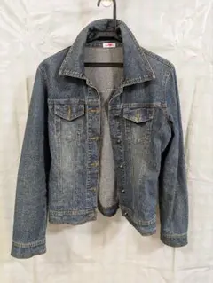 Item thumbnail for item fc621b59-d6e7-4109-9ad2-2f3875b12e48