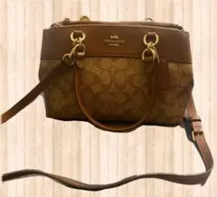 COACH ロゴ入りブラウンショルダーバッグ