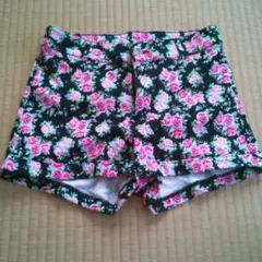 値下げ致しました【H&M 】試着のみ ショートパンツ