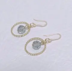 スワロフスキーの樹脂ピアス(リング型)