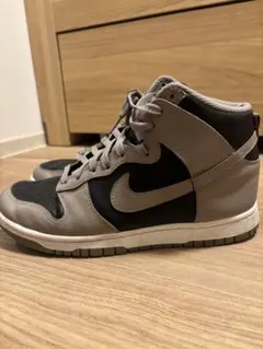 NIKE DUNK HIGH グレー ブラック スニーカーのサムネイル