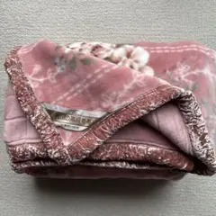 【新品未使用】　西川の高級毛布 アクリル100% 140x200cm