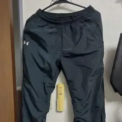 UNDER ARMOUR 試着のみkidsロングパンツ ブラック YXL裏起毛