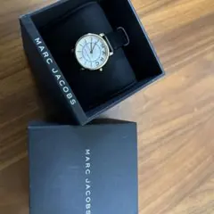 MARCJACOBS 時計
