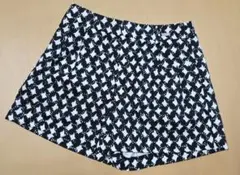 バーバリー・ブルーレーベル 幾何学模様 ショートパンツ 36　美品　y06のサムネイル