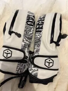 Item thumbnail for item 870b1942-a590-4aca-a1ee-1db41d01f198