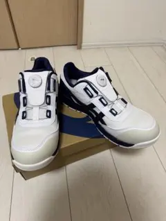 asics 安全靴 ウィンジョブ CP209BOA 27㎝ ホワイト×ピーコート - メルカリ