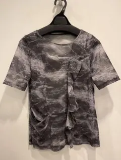 ケイコキシ⭐︎カットソー　チュール　柄　グレー系のサムネイル