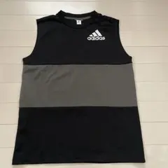adidas ノースリーブタンクトップ 黒・グレーのサムネイル