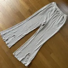 ホワイト ワイドパンツ