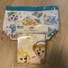 ダッフィーハンドタオル　保冷バック