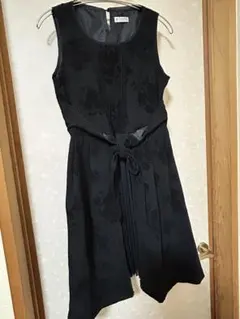 アクシーズファム　ベロア 黒ワンピース✳︎Ｍ