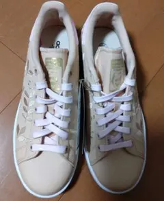 adidasレディーススニーカーSTAN SMITH24.0㌢