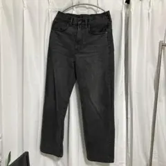 GU ハイライズストレートジーンズ【28インチ】
