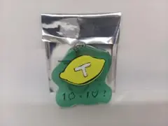 TOMOO ランダムアクリルキーホルダー - メルカリ