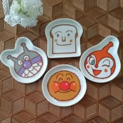 アンパンマン❤小皿４セット♪